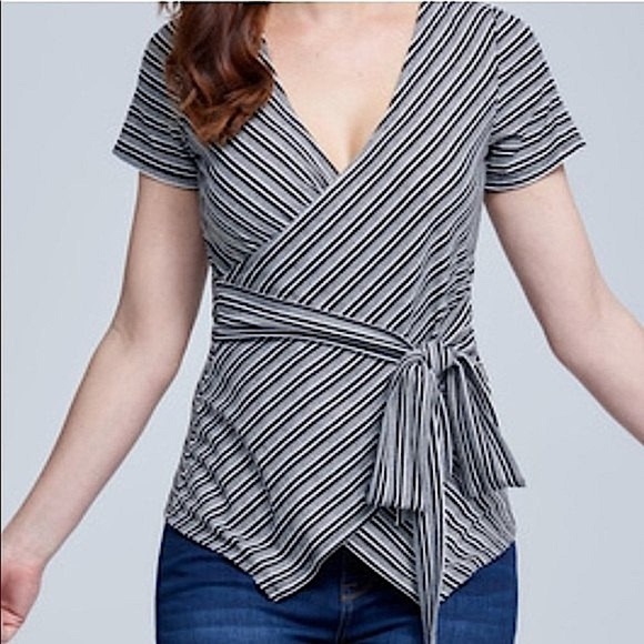 Seven 7 Striped Tie Front Ribbed Short Sleeve Blouse Shirt Top Size Small - Picture 1 of 7